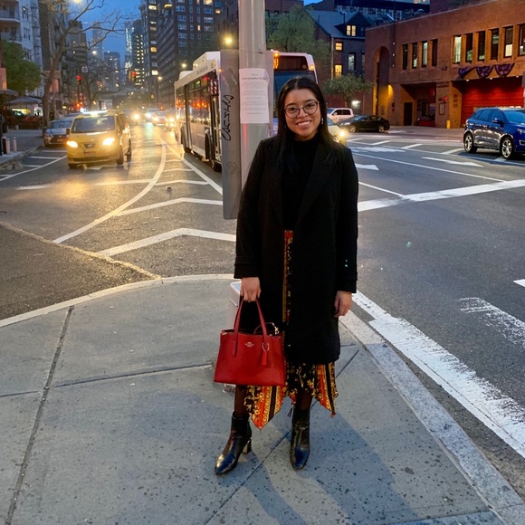 Meet your Posher, Maria - Picture 3 of 4